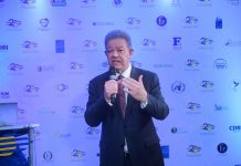 Leonel Fernández llama a la paz y al diálogo en Venezuela