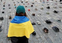 Kiev acusa a Moscú de seguir con su “plan de guerra” mientras todos hablan de paz