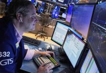 Wall Street cierra mixto y el Dow Jones termina la sesión con un máximo histórico