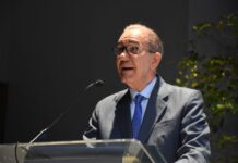García Fermín exhorta a universidades a fortalecer programas educativos para abordar problemas nacionales