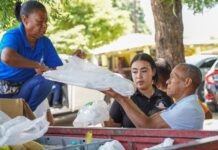 Sanjuaneros aprovechan pollos a RD$200 durante lanzamiento del programa “Inespre en la Provincia” en San Juan