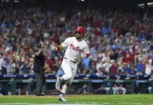 Bryce, primer Fili (en la era Statcast) con dos HR de 440 pies en un mismo juego