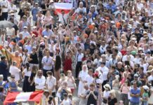 León XIV desea “caminos de paz” y diálogo a Ucrania en el día de su independencia