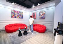 La Casa de Alofoke: entre lo banal y lo líquido