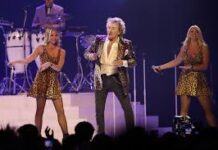 Rod Stewart enciende Santo Domingo en su gira de despedida