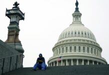 Las negociaciones para abrir el Gobierno de EEUU siguen encalladas y lo abocan al día 40