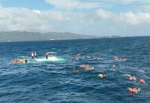 Decenas de personas sobreviven a naufragio de embarcación turística