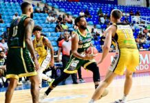 San Carlos gana tercero en línea al Rafael Barias y avanza a la serie final del TBS Distrito 2025