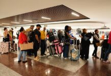 Aduanas reconoce el aporte de los dominicanos en el exterior otorgando la gracia navideña más alta de la historia