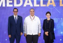 Vicepresidenta Raquel Peña entrega Premio Nacional a la Calidad en el Sector Público