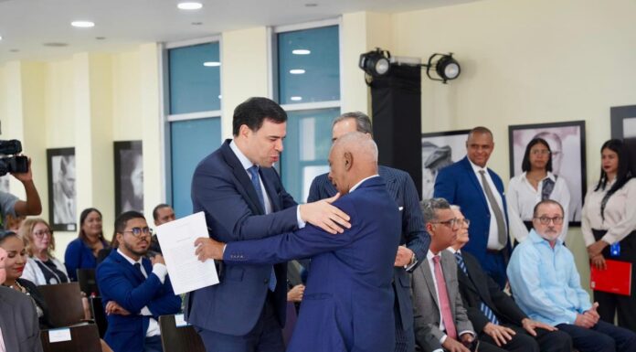 Ministerio de Cultura entrega Premio Internacional Pedro Henríquez Ureña a José Enrique García