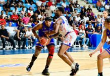 Mauricio Báez aventaja 2-1 sobre San Lázaro