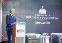 Ministro De Camps consolida una agenda educativa que pone la innovación al servicio de los aprendizajes