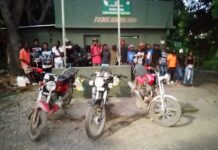 Ejército detiene a 19 nacionales haitianos indocumentados e incauta tres motocicletas durante operativo en Hatillo Palma