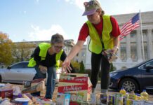 Los subsidios para comida en EEUU quedan en el aire y Trump afirma que busca una solución