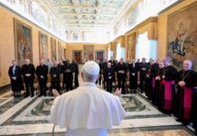 El papa pide no tener miedo de acoger y defender a cada niño concebido