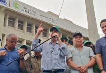 “Vivimos una “tormenta perfecta: el país está quebrado”, asegura Leonel Fernández
