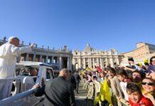 El papa pide a las instituciones crear “oportunidades de empleo válidas” para los jóvenes