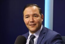 Johnny Pujols: El PRM ha estafado al pueblo dominicano