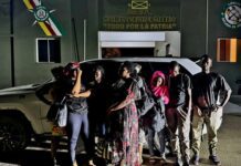 Ejército ocupa jeepeta y detiene a nueve nacionales haitianos en operativo en Los Miches, Dajabón