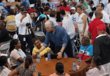 Luis Miguel De Camps acude en representación del presidente Abinader a almuerzo navideño con comunitarios de Peravia