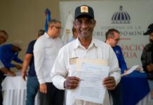 Treinta y seis productores de Azua reciben más de 20 millones para tecnificar sus predios