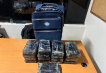 DNCD apresa alemán en el AILA con 17 paquetes de cocaína ocultos en su maleta