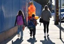 El temor a la deportación reduce la asistencia a iglesias hispanas en EEUU, según estudio