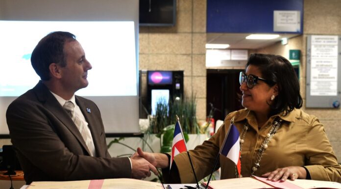 Museo Memorial firma acuerdo con la Universidad D’Orleans, en Francia