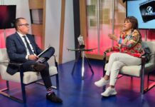 Milly revela que enfrentó dilema de ejercer como periodista graduada en NY o dedicarse a la música, que es su pasión