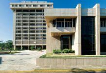 Banco Central destaca estabilidad cambiaria de RD pese a choques globales y pandemia