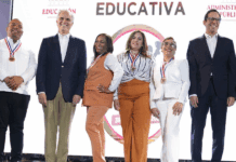Entregan el Premio a la Calidad Educativa a centros, distritos y regionales con mejor desempeño