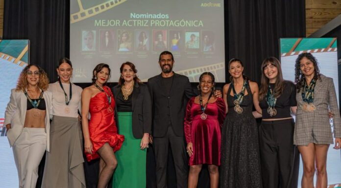 Premios La Silla 2025: nominados reciben medallas en cóctel de celebración