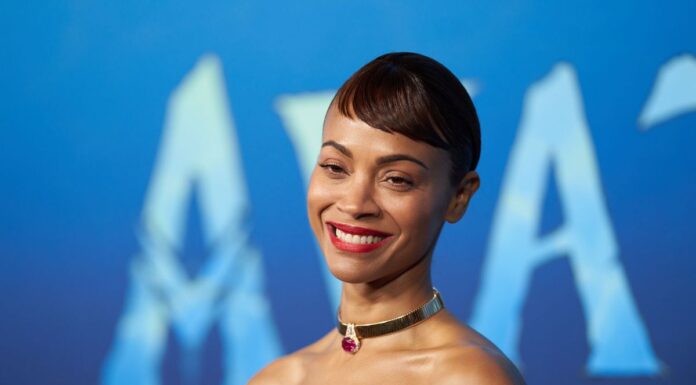 Zoe Saldaña se identifica con el rol de Neytiri “en la pasión por las raíces familiares”