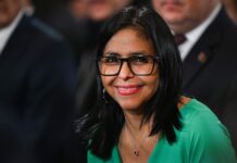 Delcy Rodríguez, la mujer que sostiene al chavismo tras la detención de Maduro