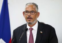 Cinco miembros del Consejo Presidencial de Haití exigen la destitución del primer ministro