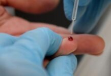 Una gota de sangre de la yema del dedo podría servir para detectar el alzhéimer