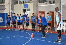 Tito Horford: “Jóvenes no abandonen sus sueños”; lleva clínica al Club Naco; agradece a directiva