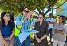 Alcaldesa Carolina Mejía supervisa trabajos de remozamiento del parque Núñez de Cáceres