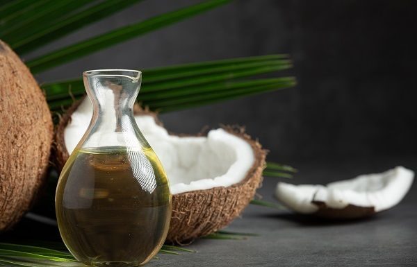 Aceite de coco: propiedades, beneficios y cuidados en su consumo