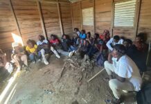 Ejército detiene grupo de indocumentados que se ocultaba en vivienda desocupada en Mao