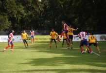 Delfines y O&M igualan en un partido cerrado