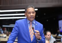 Diputado Cedeño acusa a Pacheco de “desafinar”