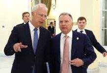 Los emisarios de Trump y Putin mantienen una “productiva” reunión en EE.UU. sobre Ucrania