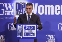 Sánchez asegura que el rearme que necesita el mundo no es militar, sino moral