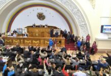 Parlamento venezolano avanzará el martes en la aprobación de la reforma de hidrocarburos
