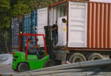 Llega material sintético para pistas del Estadio Olímpico Félix Sánchez