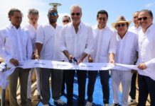 Abinader deja iniciados los trabajos del club de playa e inaugura muelle turístico del Atelón en isla Catalina