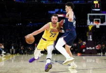 Los Lakers ganan el derbi y los Nuggets arrollan a los Blazers con 157 puntos