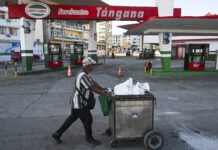 Diplomáticos de EE.UU. se reúnen con un representante del Vaticano para hablar sobre Cuba